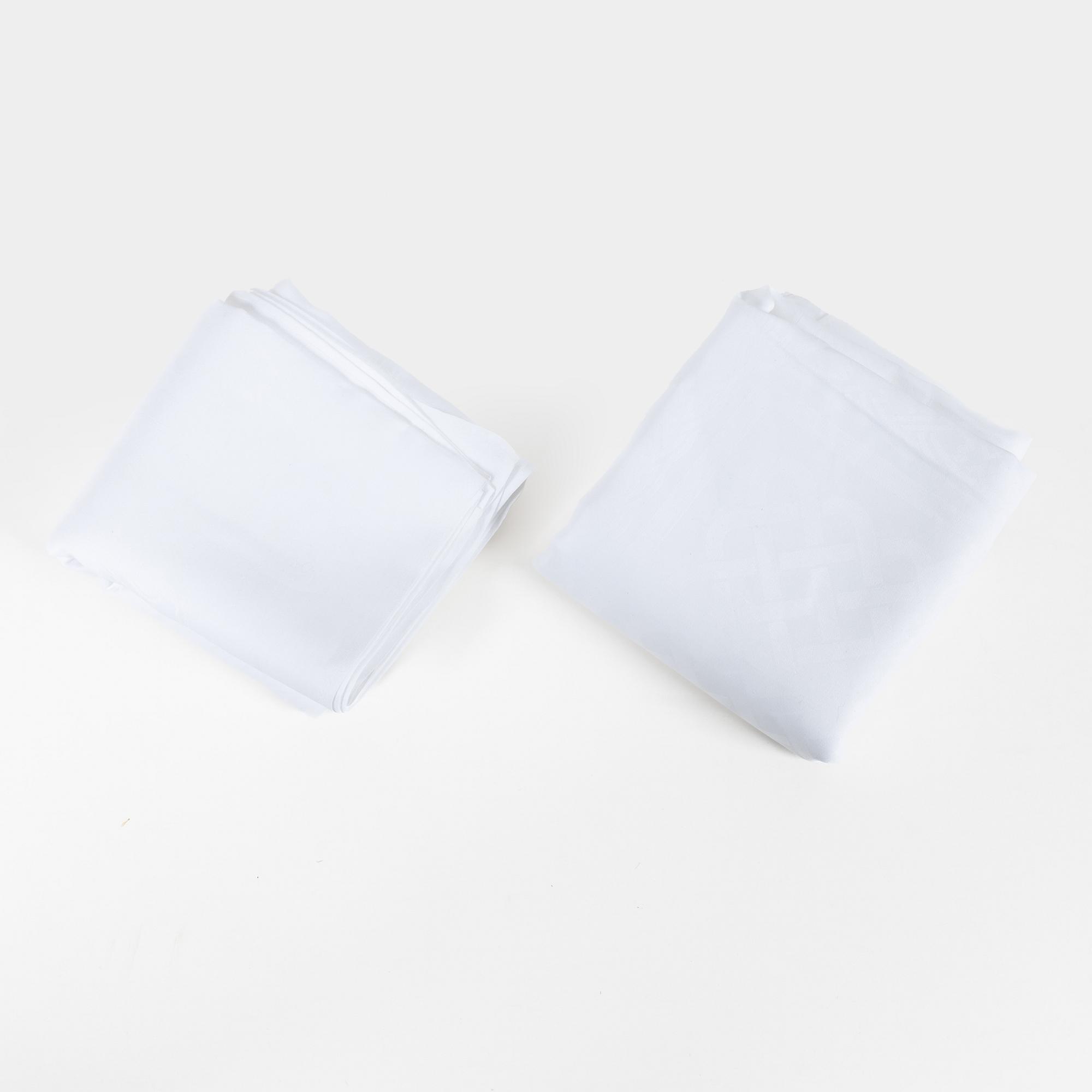 Signe Sohlman, two linen damask table cloths, 'Drakmönstret'.