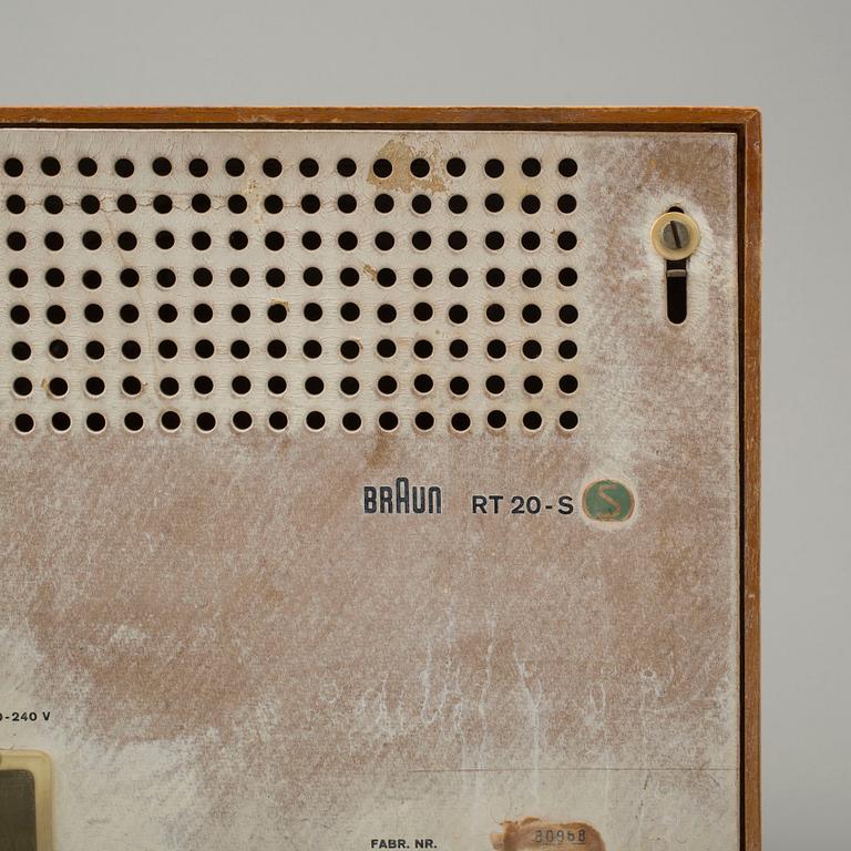 DIETER RAMS, radio "Tischsuper -
 RT20 S", designed in 1961.