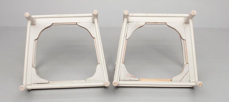GRIPSHOLM STOLAR, ett par, gustavianska, ca 1800.