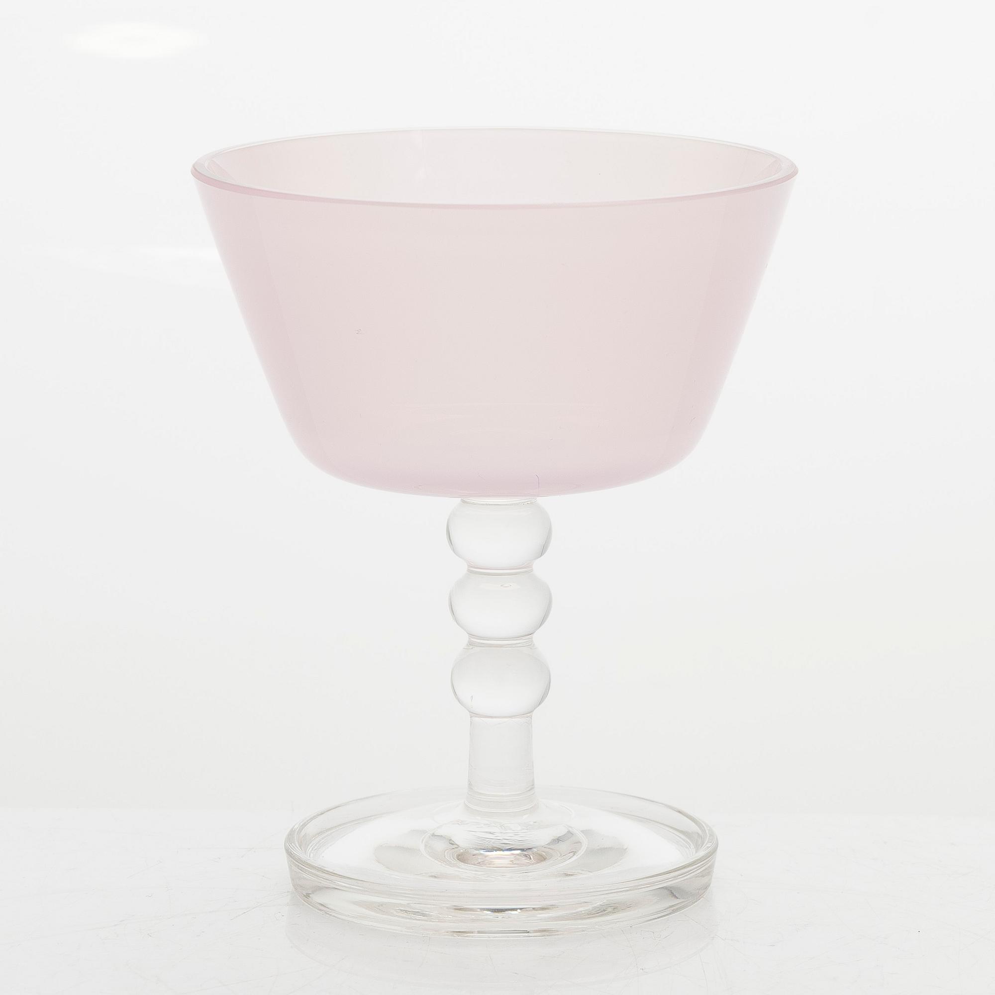 Nanny Still, skål, "Tzarina", signerad Riihimäen Lasi O.Y. Nanny Still.