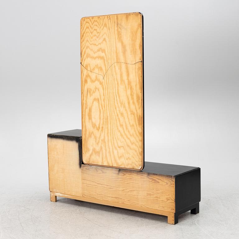 Byrå med spegel, funkis, 1900-talets första hälft.