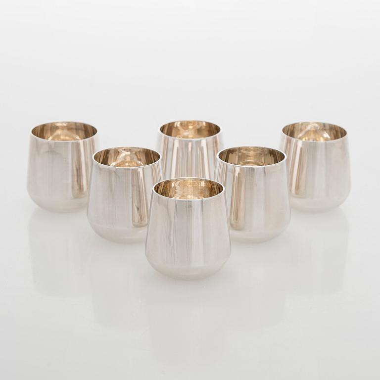 A set of six silver beakers, Auran Kultaseppä, Turku 1977 - 1990.