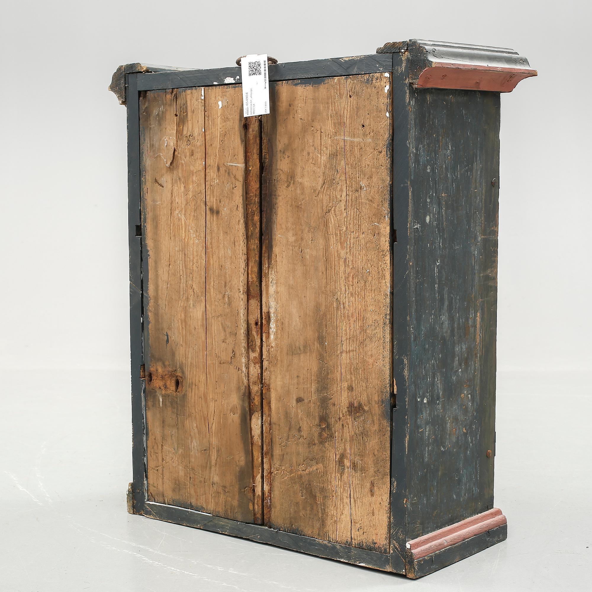HÄNGSKÅP, allmoge, 1800-tal.