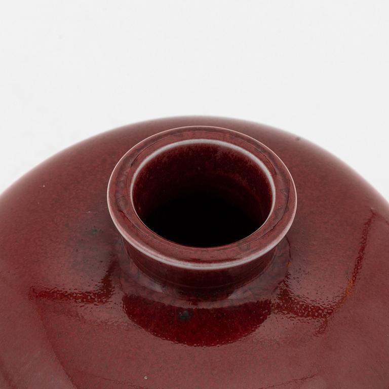 Berndt Friberg, a stoneware vase, Gustavsbergs studio, 1974.