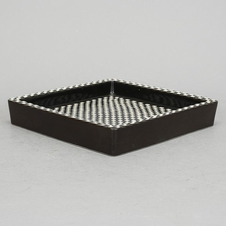 FAT, "Domino", Stig Lindberg, Gustavsberg. Stengods, i produktion 1955-1969.