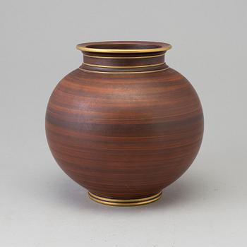 A Gunnar Nylund stoneware lamp base from Alp in Lidköping, 1930's.