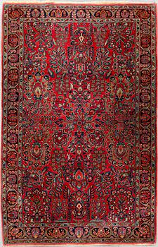 A semiantique kashan carpet ca 214x135 cm.