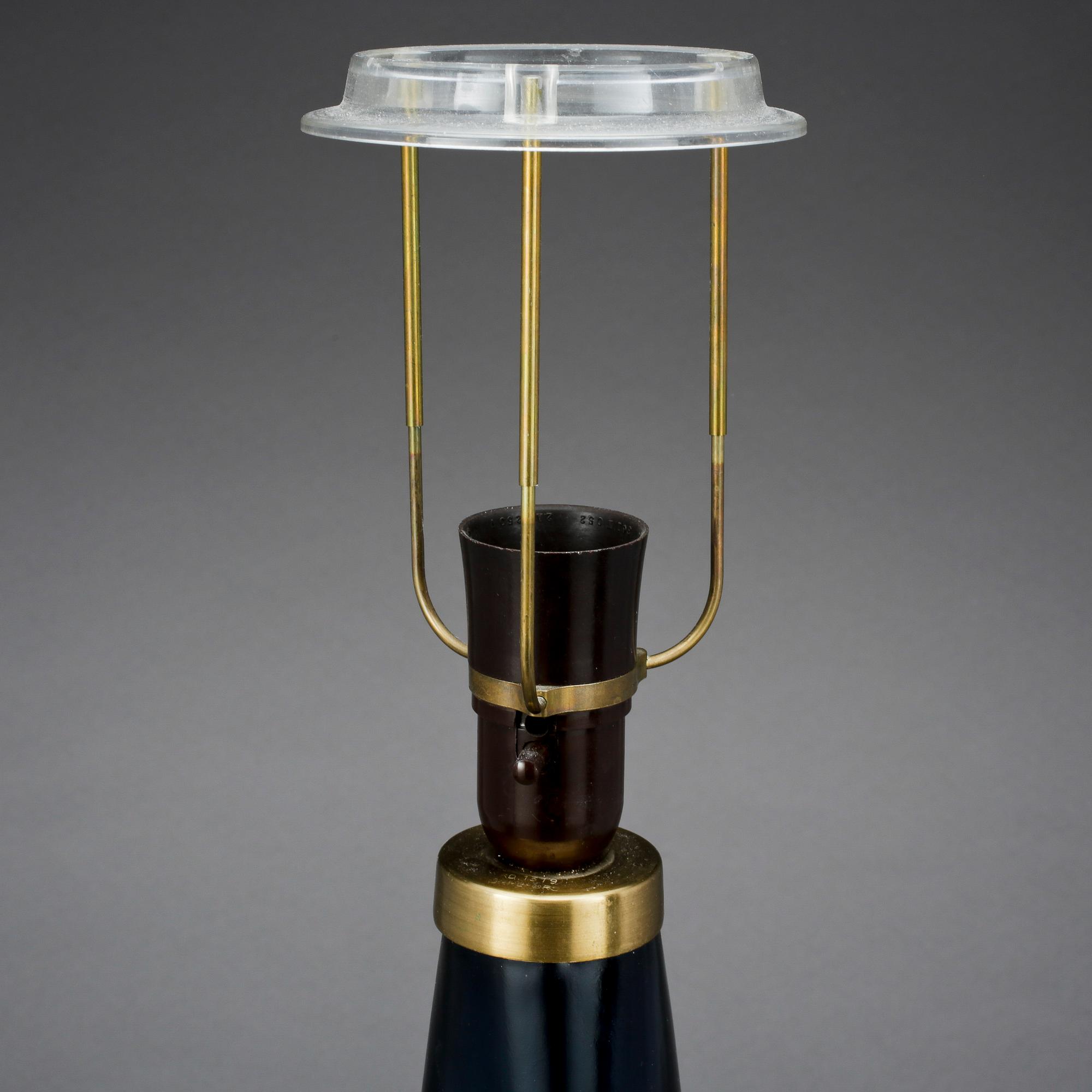 BORDSLAMPA, glas, Carl Fagerlund, Orrefors, 1900-talets andra hälft.