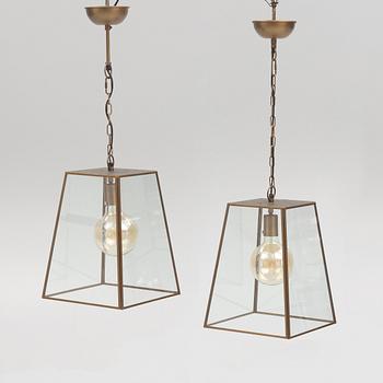 A pair of "Slim City" ceiling lamps from Artwood.