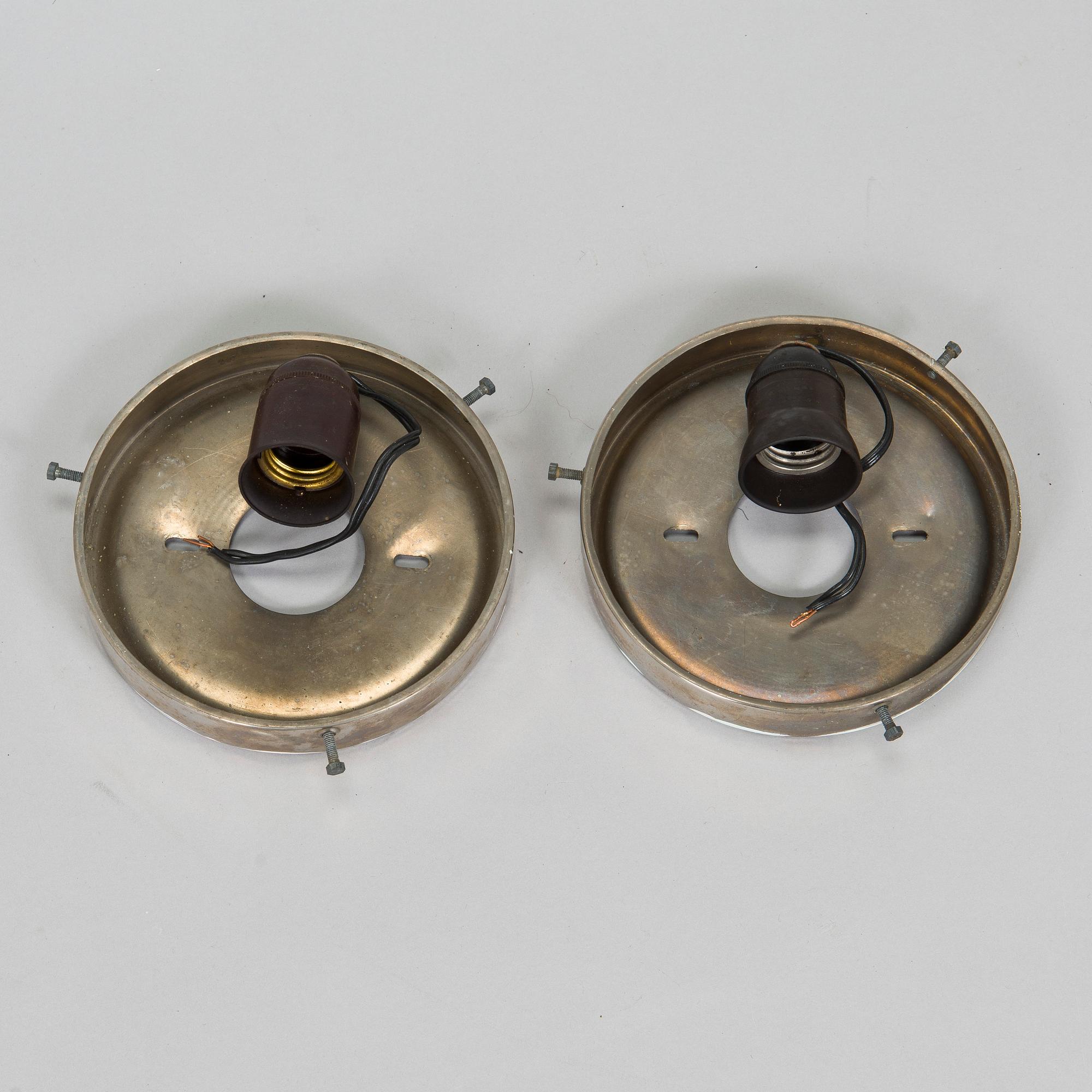 Paavo Tynell, A set of two 1930s ceiling light '2028', Taito.