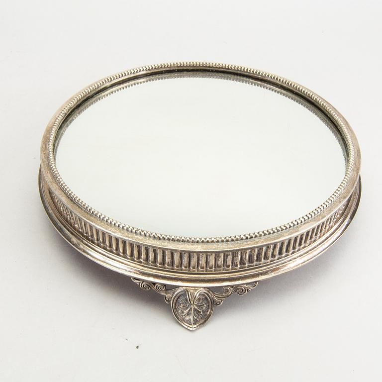 Spegelplatå omkring 1900 nysilver.