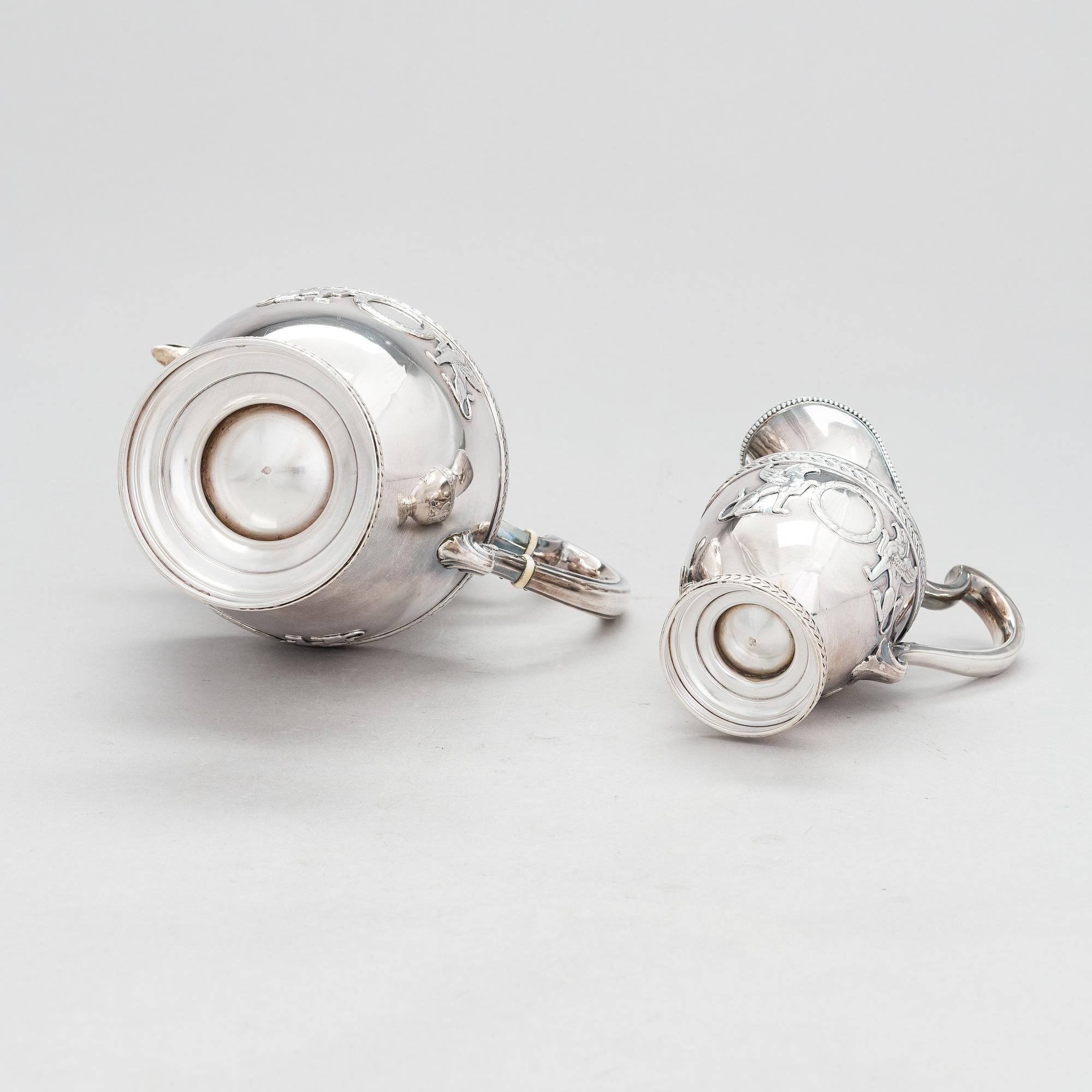 Rudolphe Beunke, a silver coffee pot and cream jug, Paris 1888-1910.