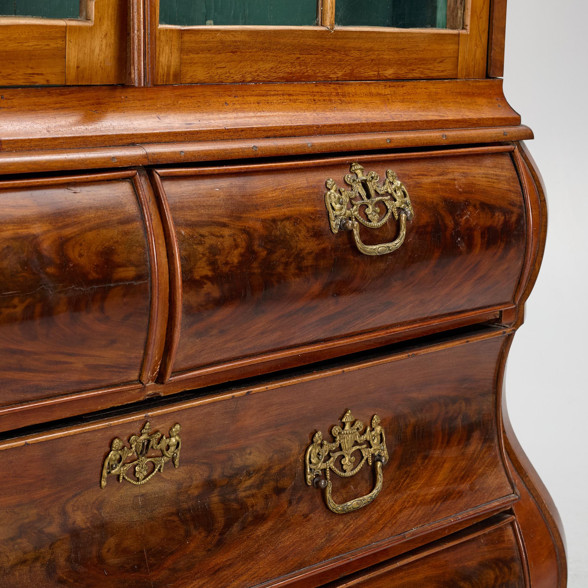 Display cabinet, 20th century, Louis XV style.