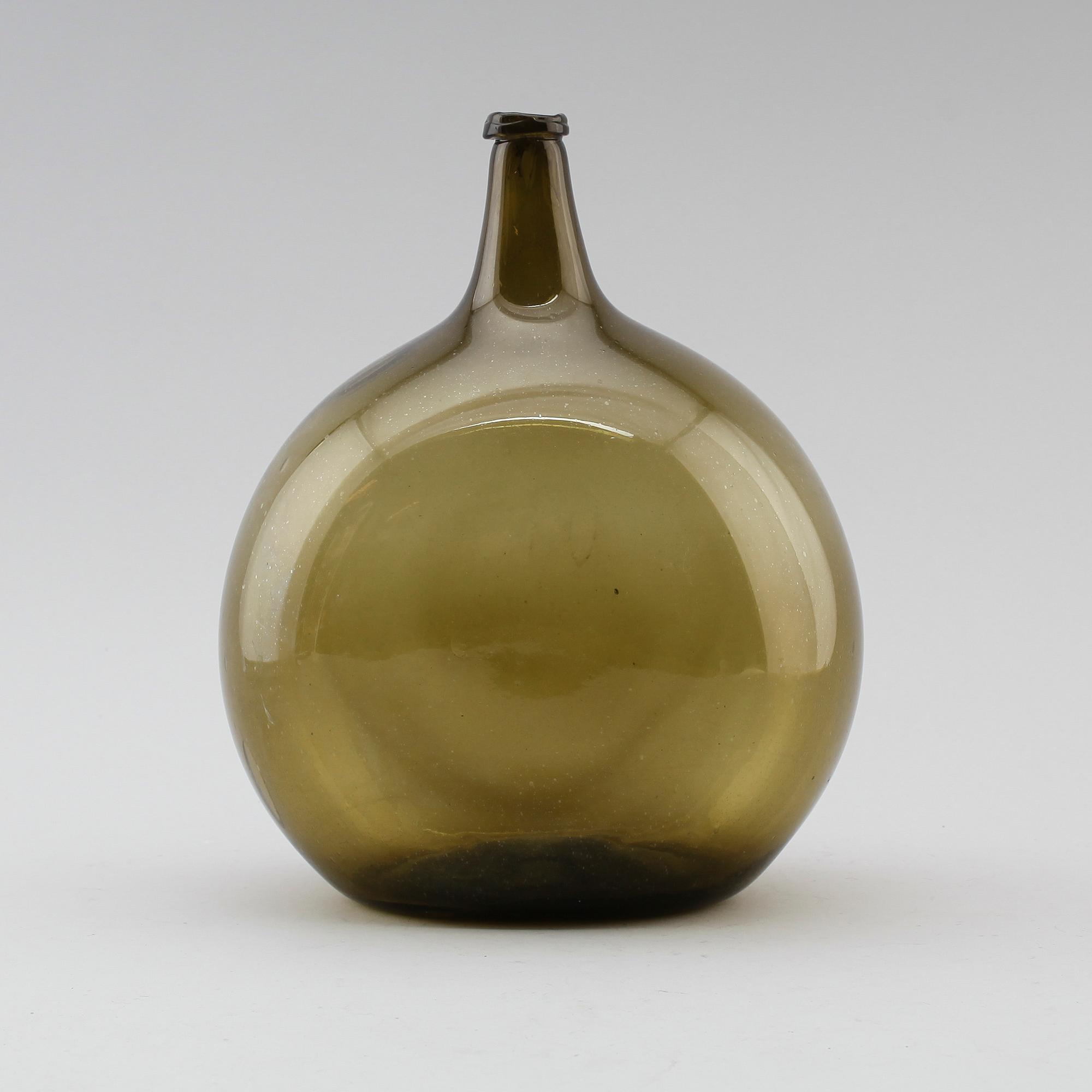 FLASKA, gröntonat glas, 1700-tal.