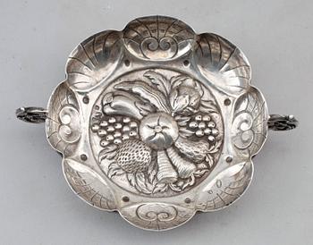 SKÅL, silver, otydliga stämplar, sannolikt 1800-tal. Vikt ca 87 g.