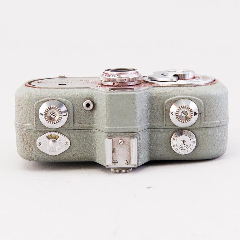 Set of five cameras, with accessories, 1920-50-tal.