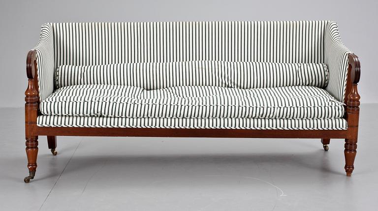 SOFFA. empirestil, 1900-tal.