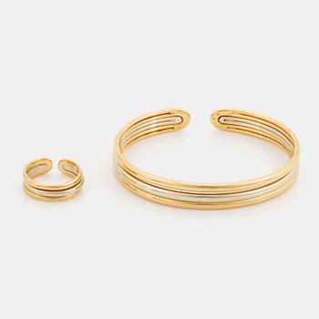 420. Van Cleef et Arpels armband och ring 18K guld.