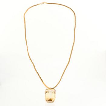 A PENDANT, facetted citrine, 18K gold. A. Tillander, Helsinki Finland 1960.