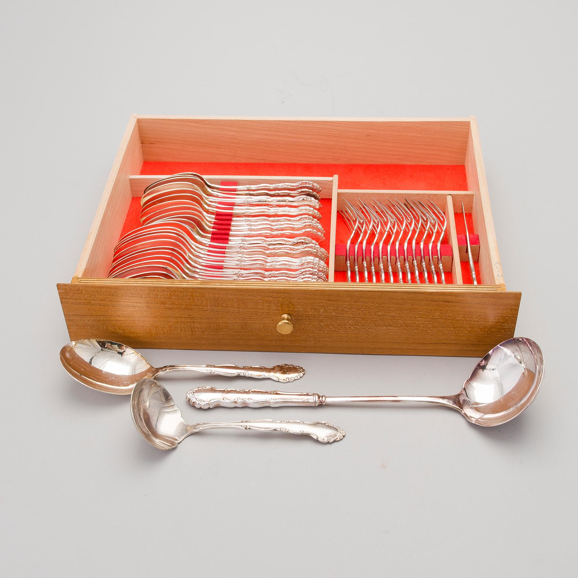 12 hengen HOPEOITU ATERINSARJA,  Englanti.