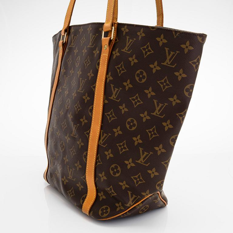 Louis Vuitton, a Monogram Canvas 'Sac Shopping' bag.