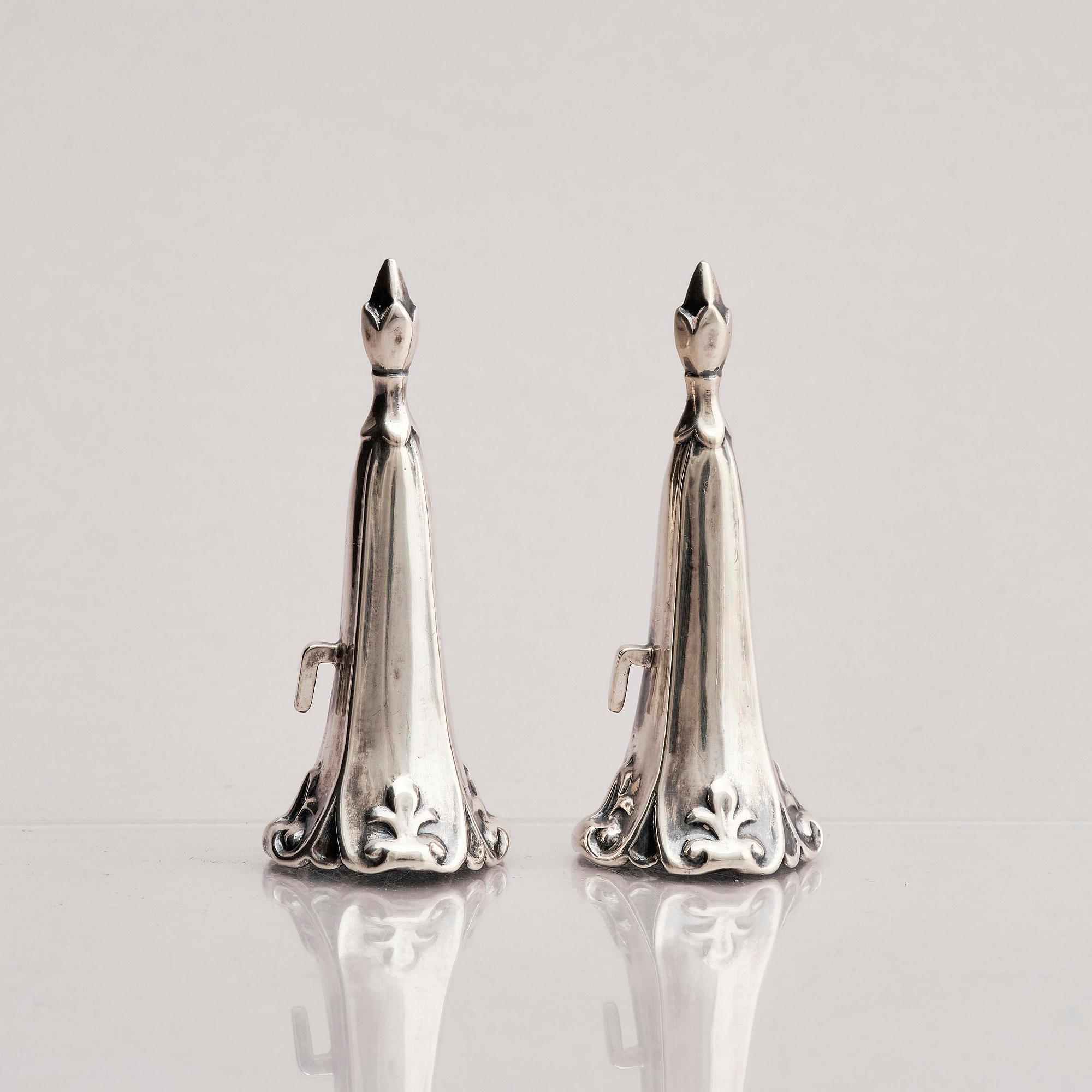 Gustaf Möllenborg, nattljusstakar, ett par, silver, Stockholm 1857.