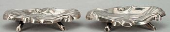 NÅLFAT, silver, Georg Pettersson, Åbo 1882. Tot. vikt ca 44,3 g.