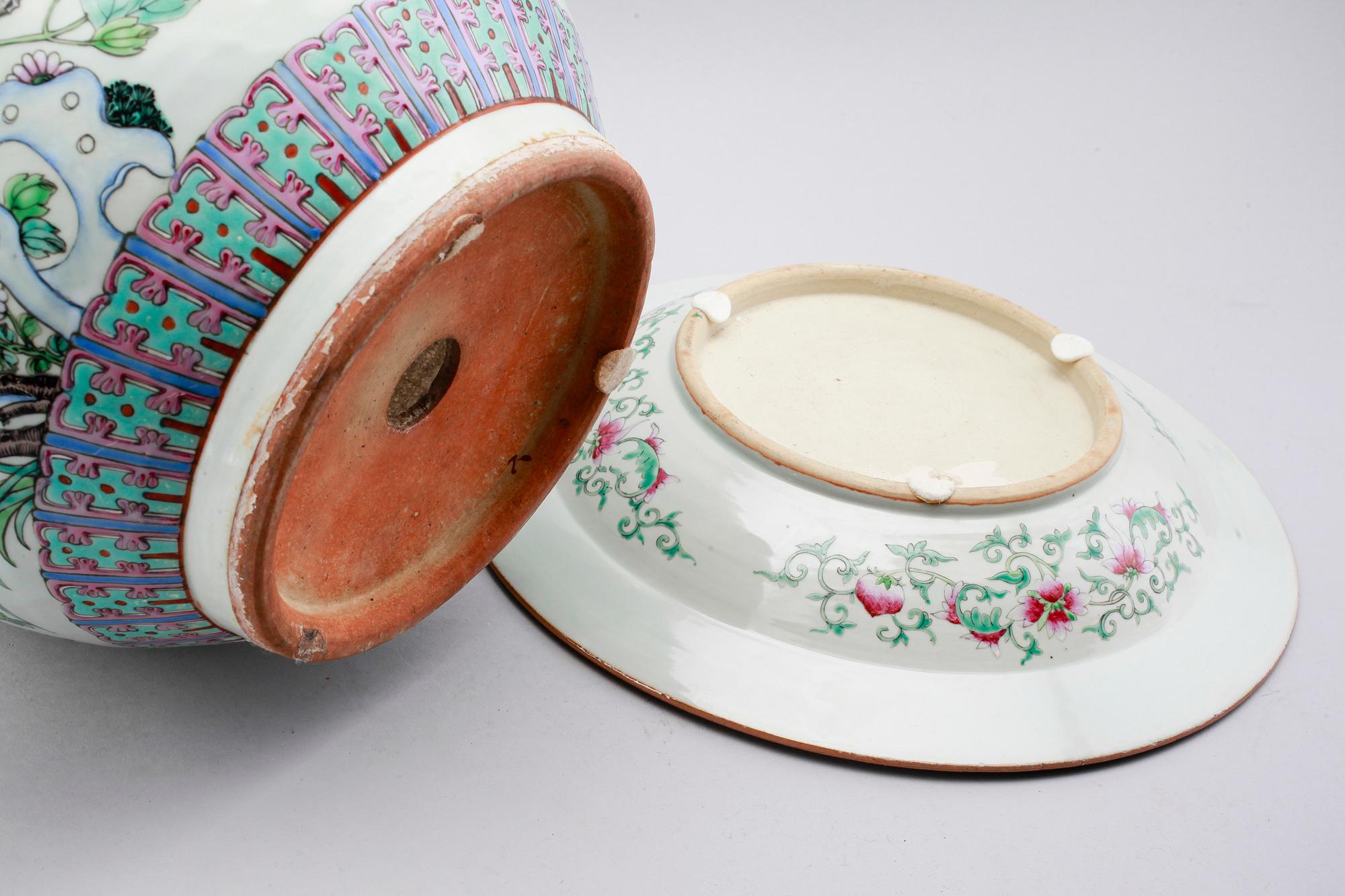 YTTERFODER, porslin, Kina, 1900-tal.