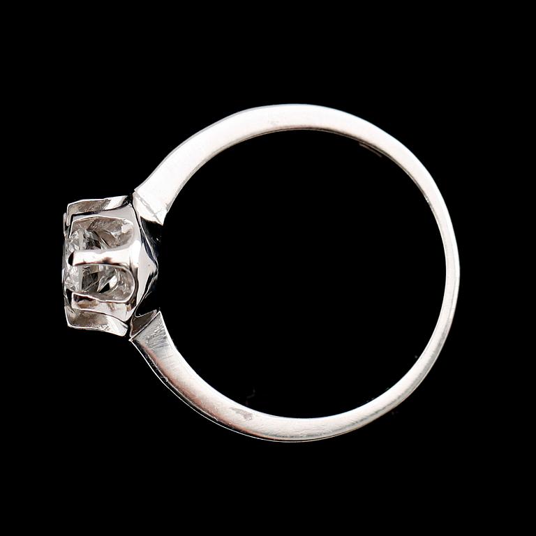 RING, 18 k vitguld, solitär briljantslipad diamant  ca 1.00 ct.