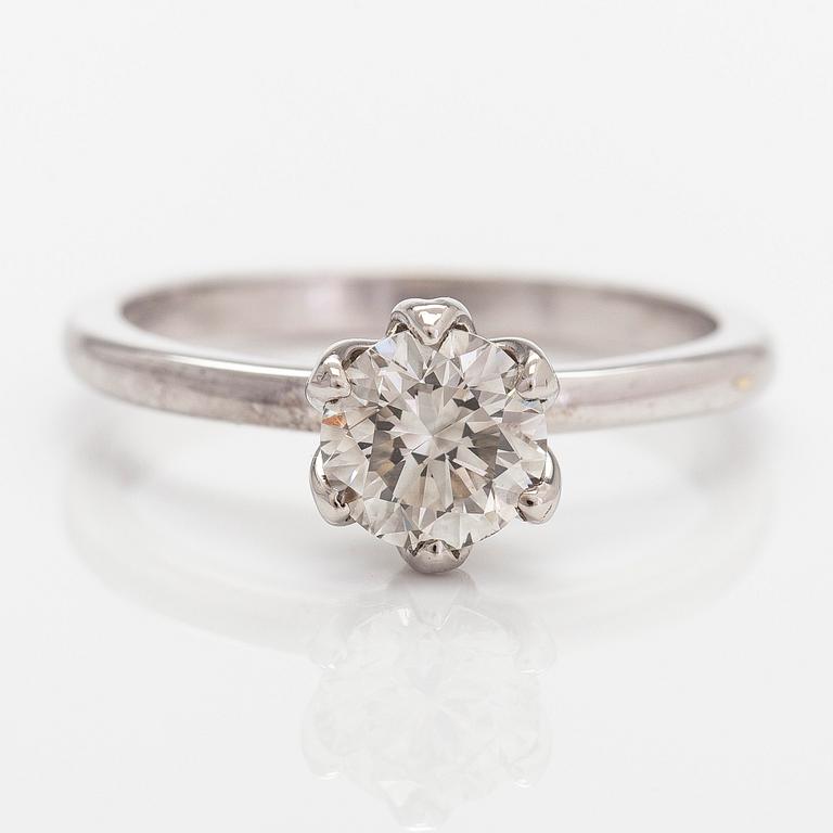 Ring, 14K vitguld med en briljantslipad diamant ca 1.02 ct.