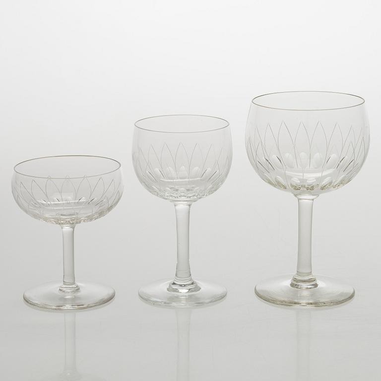 Göran Hongell, glasservis, 52 delar, "Kilta". Iittala, i produktion 1947-1966.