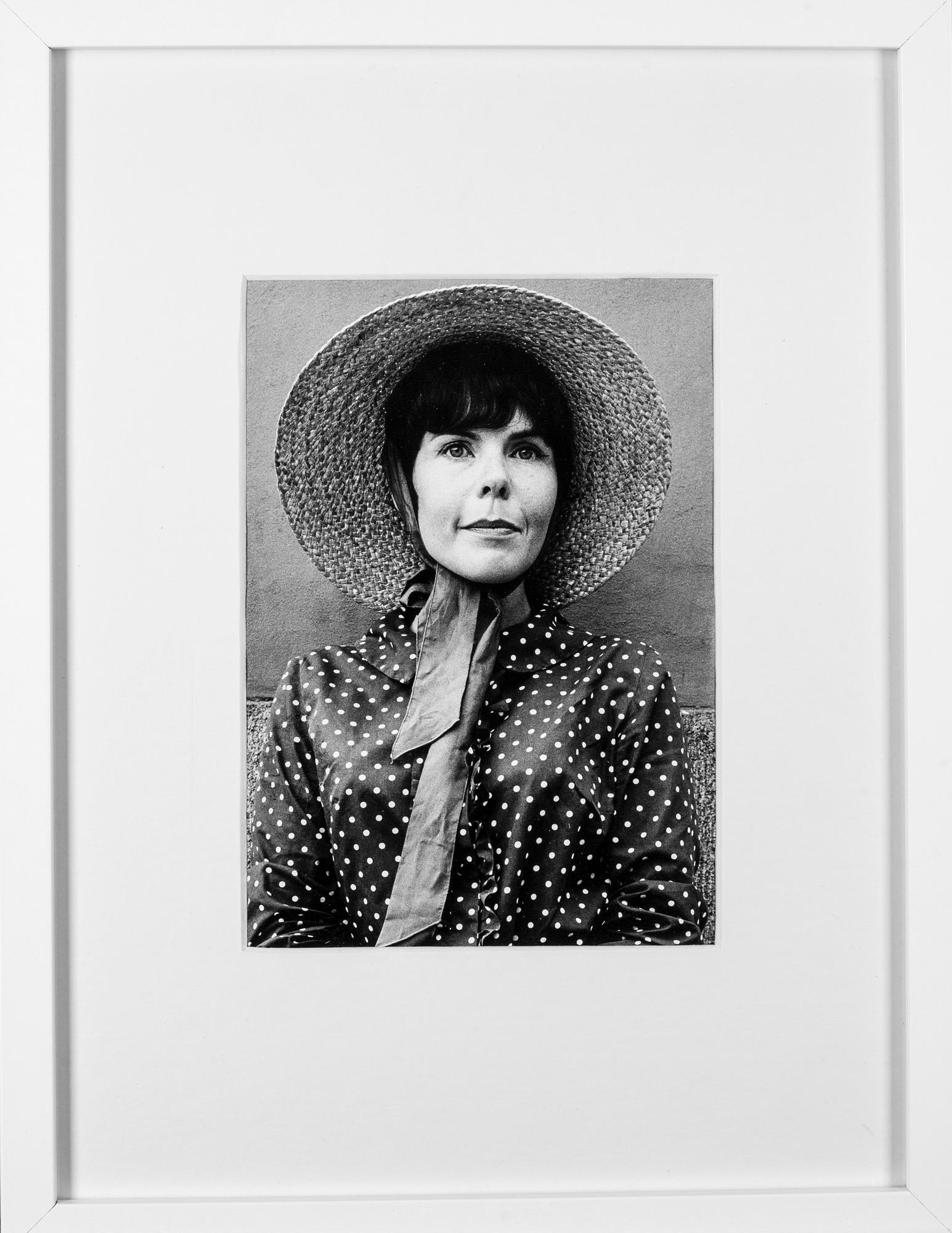 ISMO HÖLTTÖ, fotografi, silvergelatin, signerad och a tergo stämplad, konstnärens kopia 1966. Vintage.