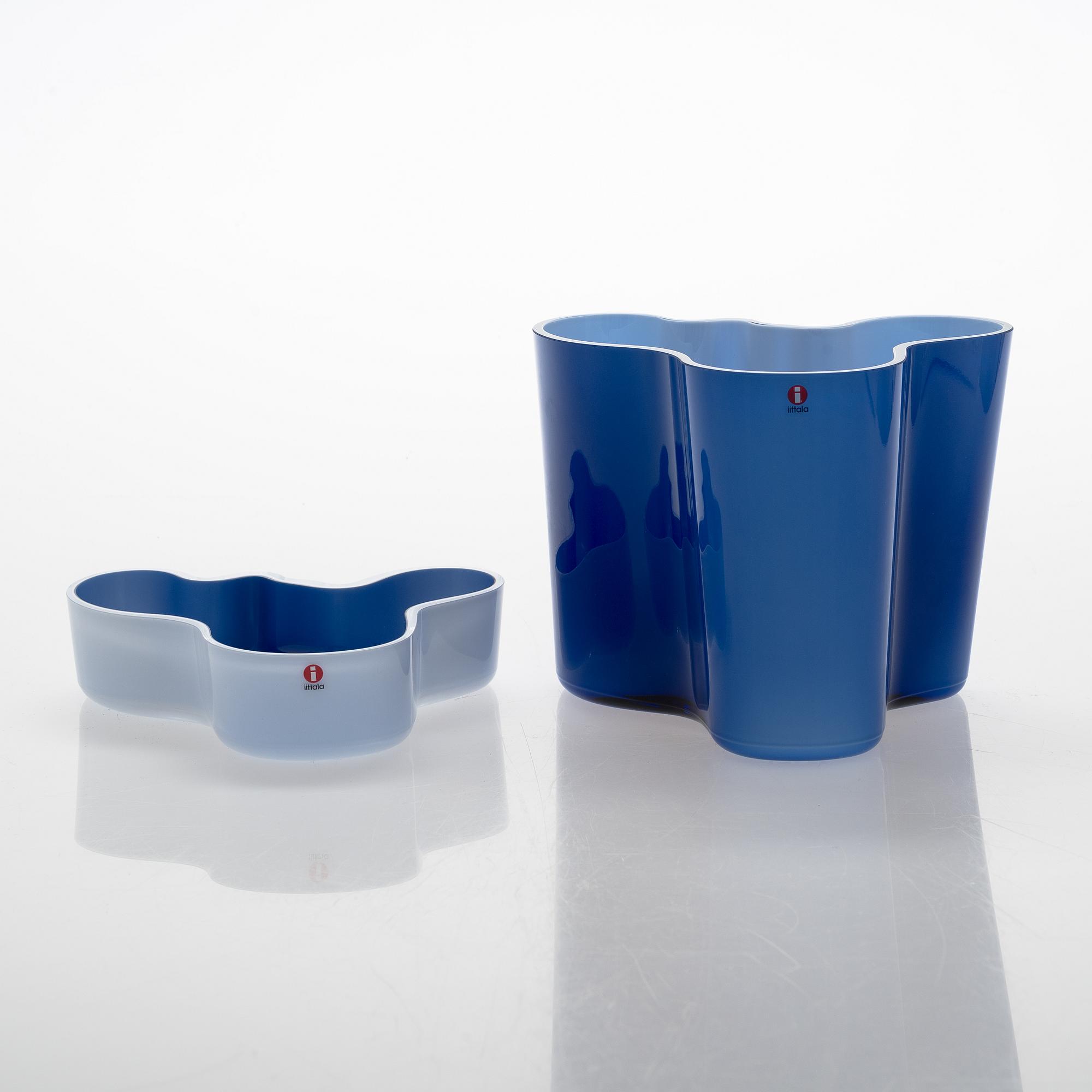 Alvar Aalto, Juhlamaljakko- ja malja, Suomi 100, Iittala numeroitu 386/4000 ja Iittala Suomi Finland 100.