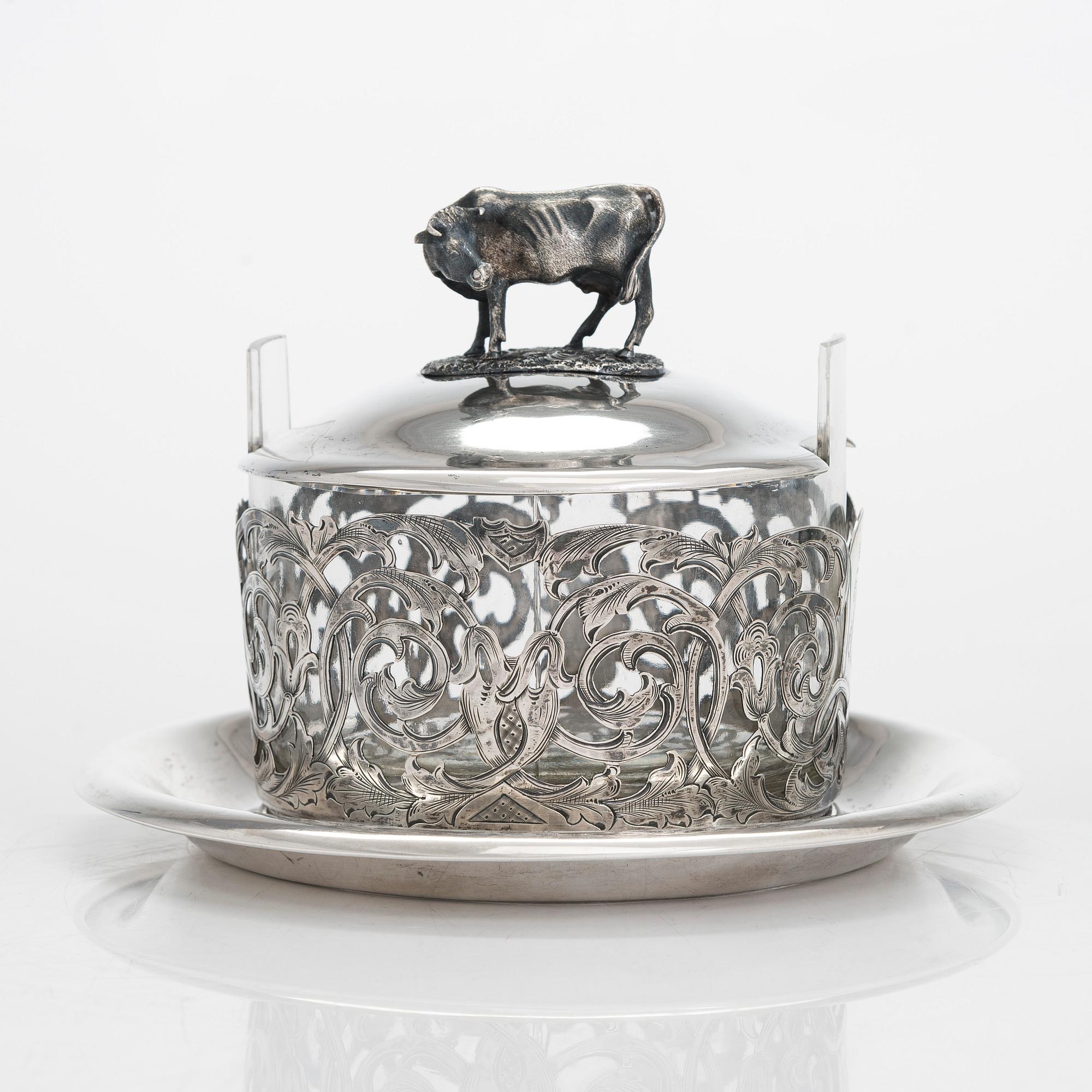 Alexander Kordes, smörbytta, silver, S:t Petersburg, Ryssland 1867.