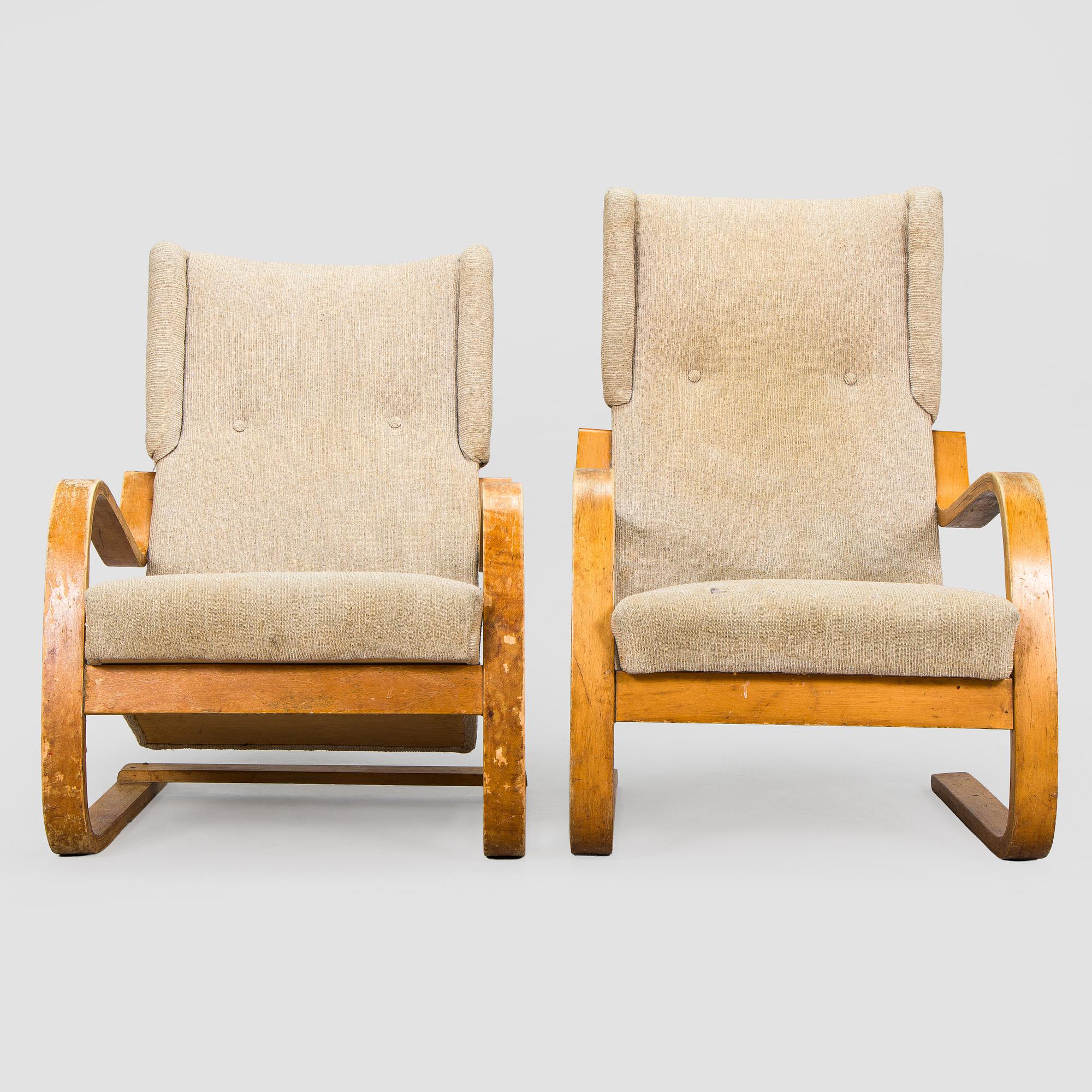 Alvar Aalto, Fåtöljer, 2 st, modell A35 och A36 O.Y. Huonekalu- ja Rakennustyötehdas A.B. 1940/1950-tal.