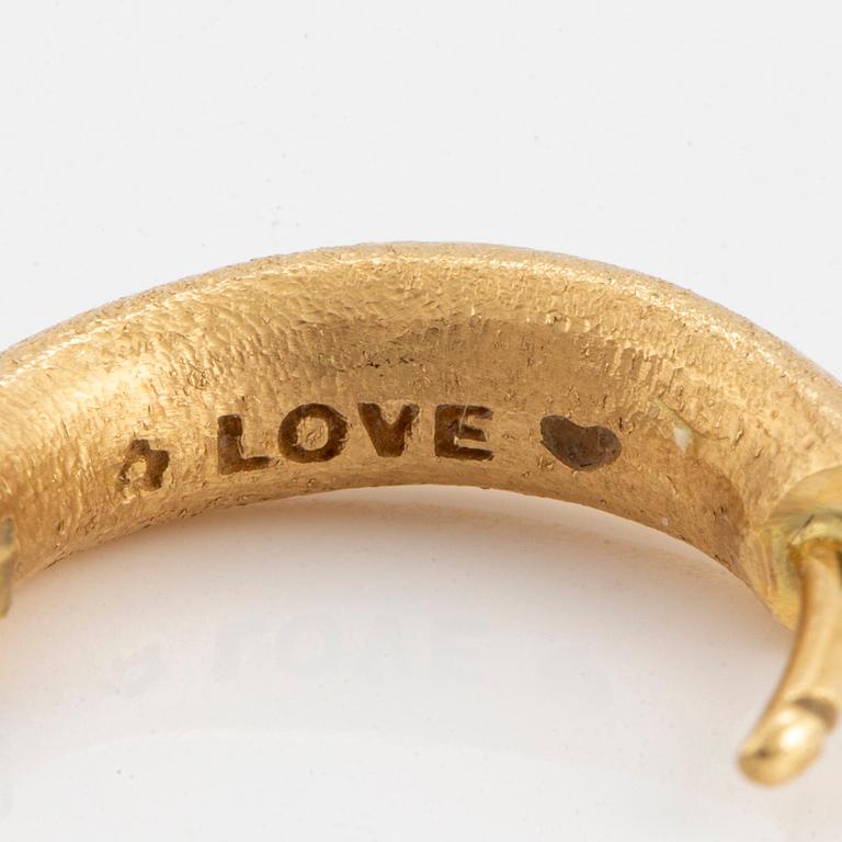 OLE LYNGGAARD, CHARLOTTE LYNGGAARD, Örhängen, 18K guld.