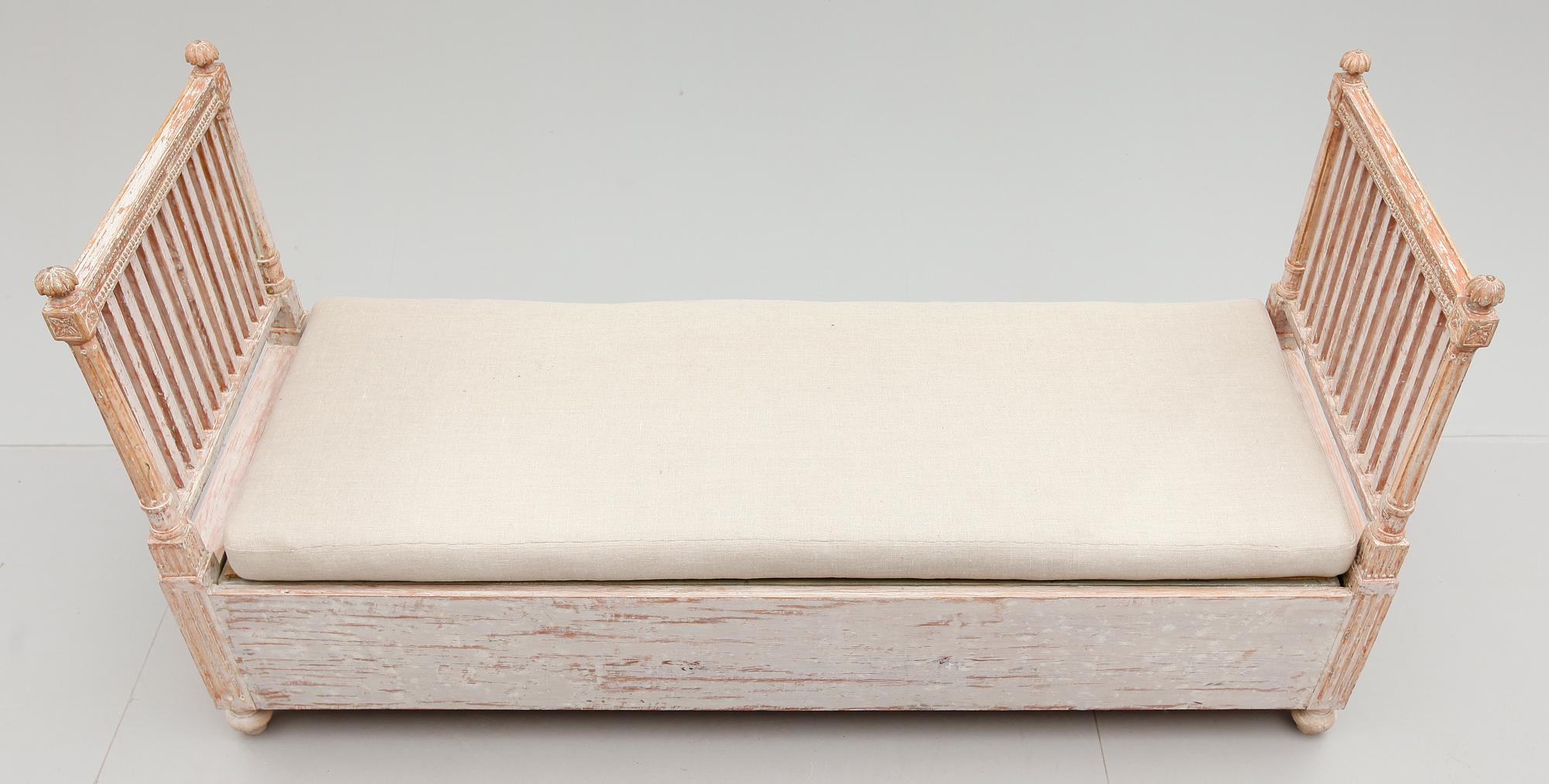 SÄNG, sengustaviansk, tidigt 1800-tal.