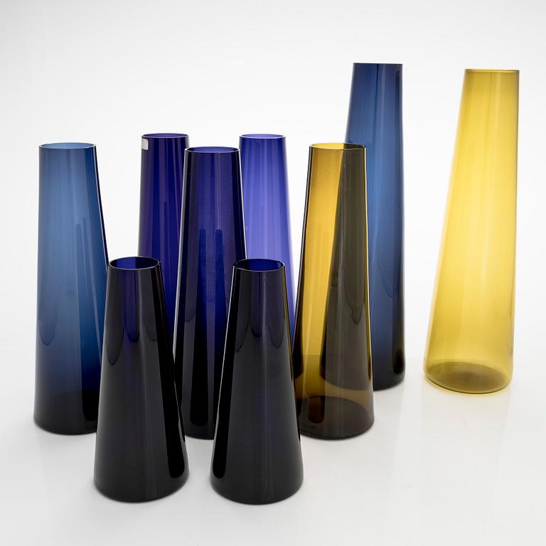 Saara Hopea, a set of 9 '1404' / 'SH 105' glass vases, Nuutajärvi 1950s.