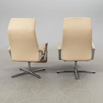 Loungestolar, ett par, 1900-talets slut.