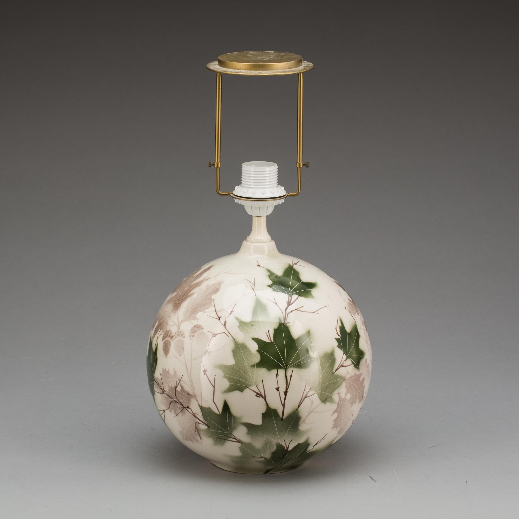 BORDSLAMPA, porslin, 1900-tal.