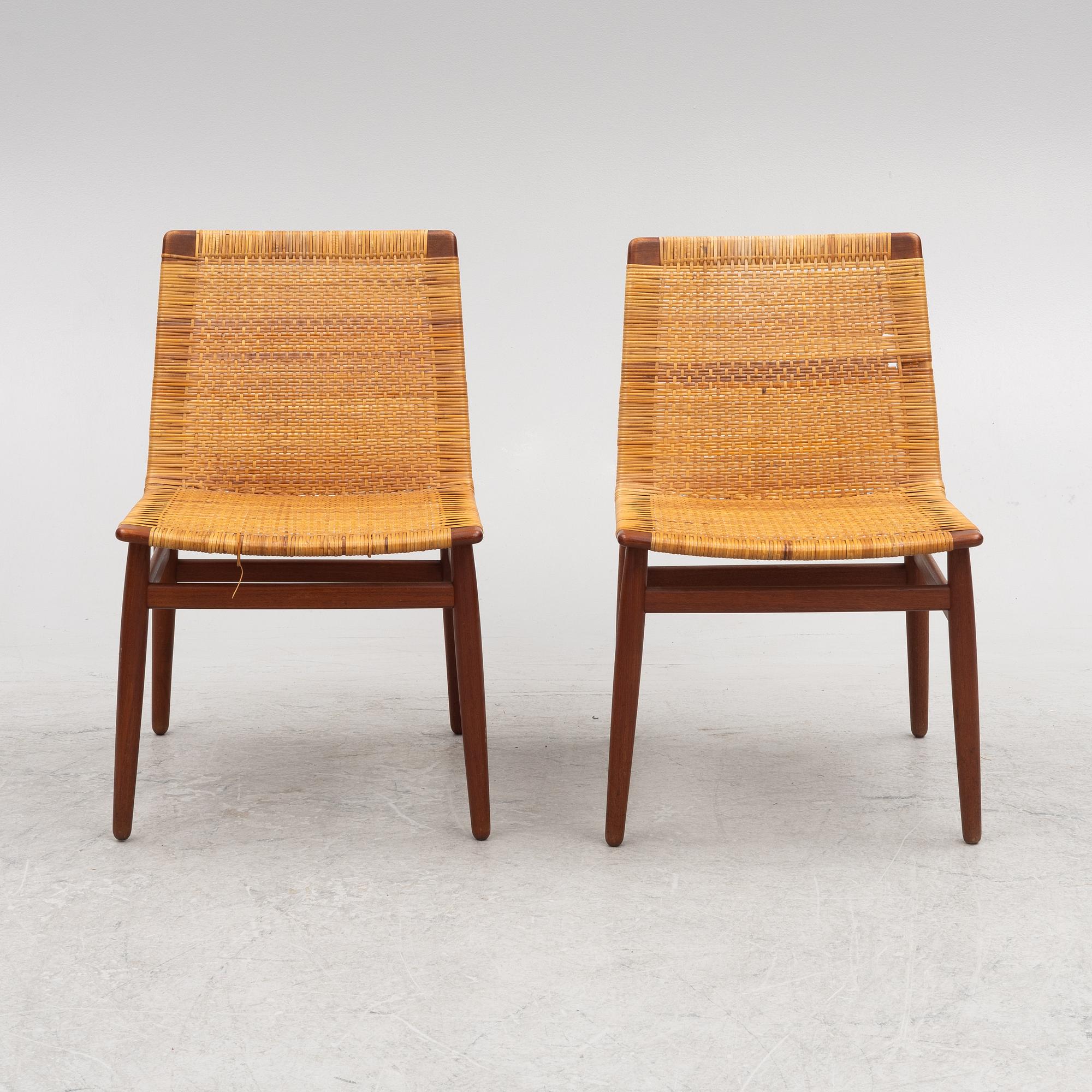 Jørgen Høj, 8 chairs, Thorald Madsen  Snedkeri, Denmark 1950s.