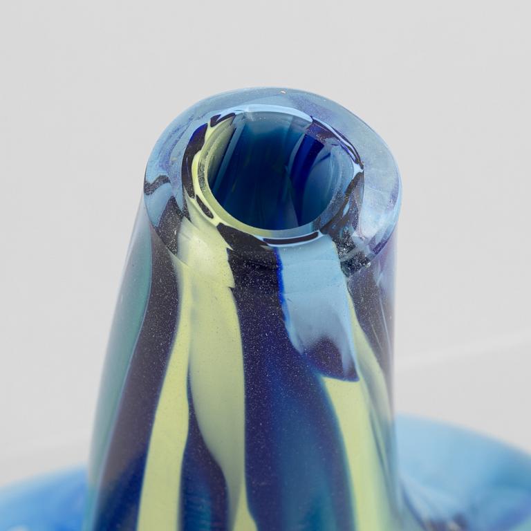 Erik Dietman, a glass sculpture/vase, Cirva 1989.