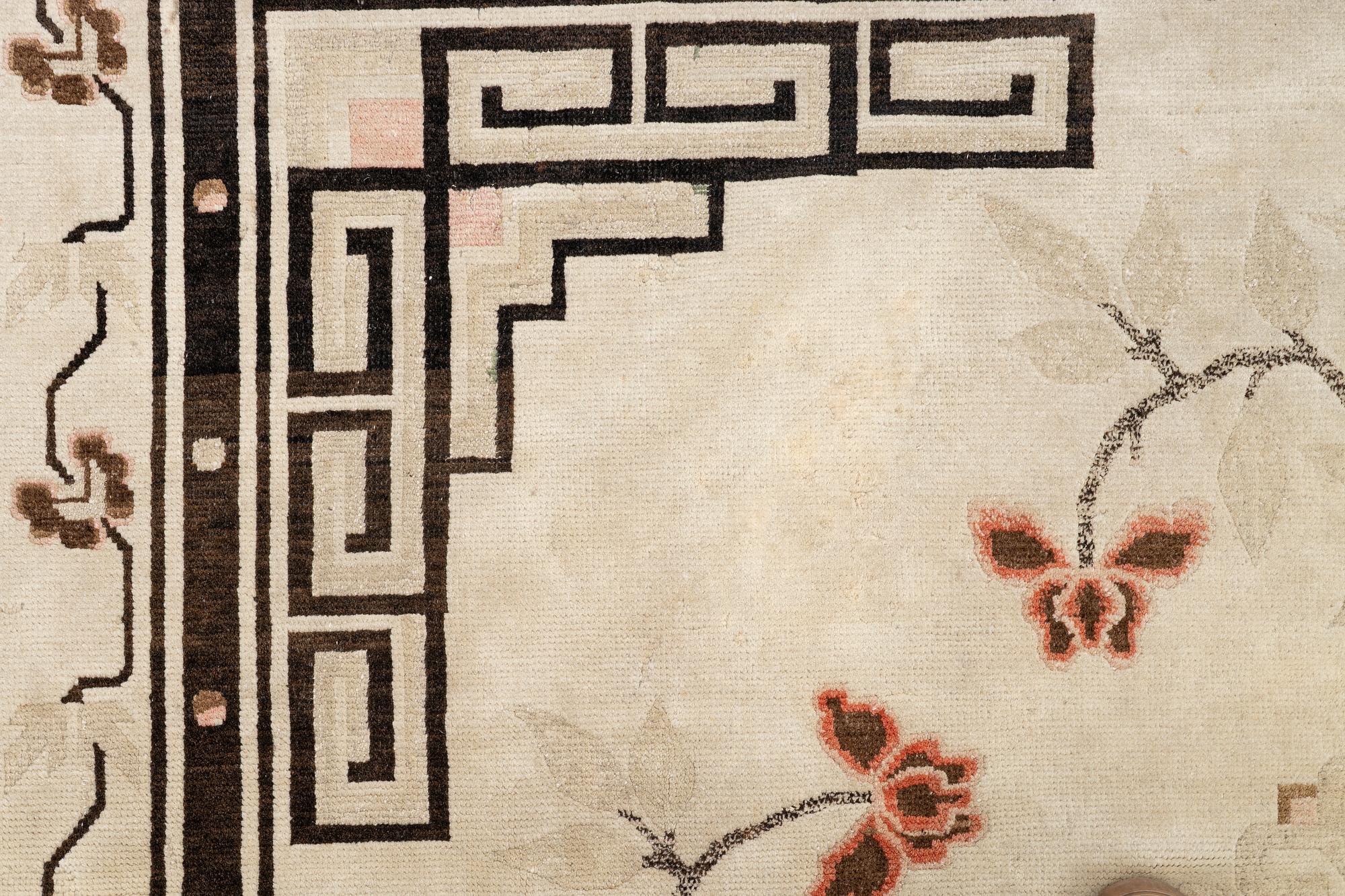 Matta, Peking, antik/semiantik ca 235 x 242 cm.