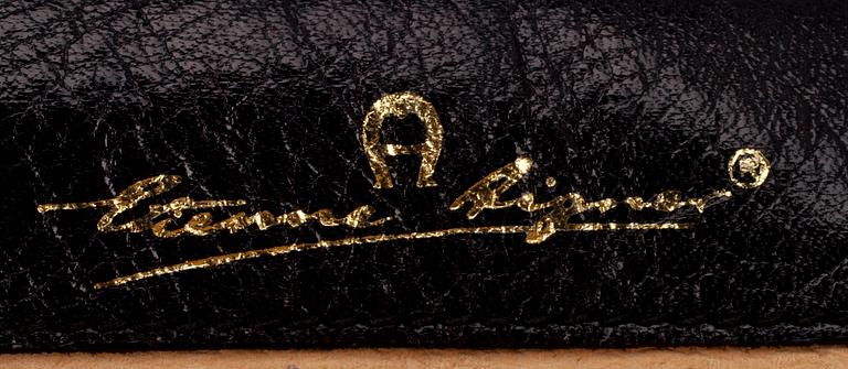 LAUKKU, kirjekuorilaukku, Etienne Aigner.