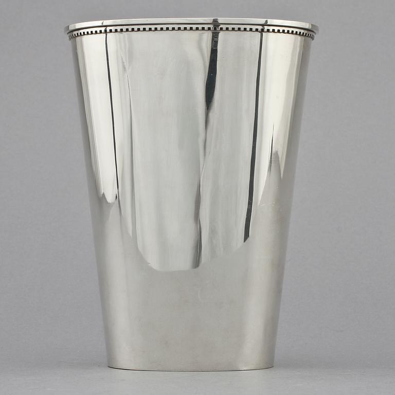 VAS, sterlingsilver, MGAB, Uppsala, 1961. Vikt 270 g.