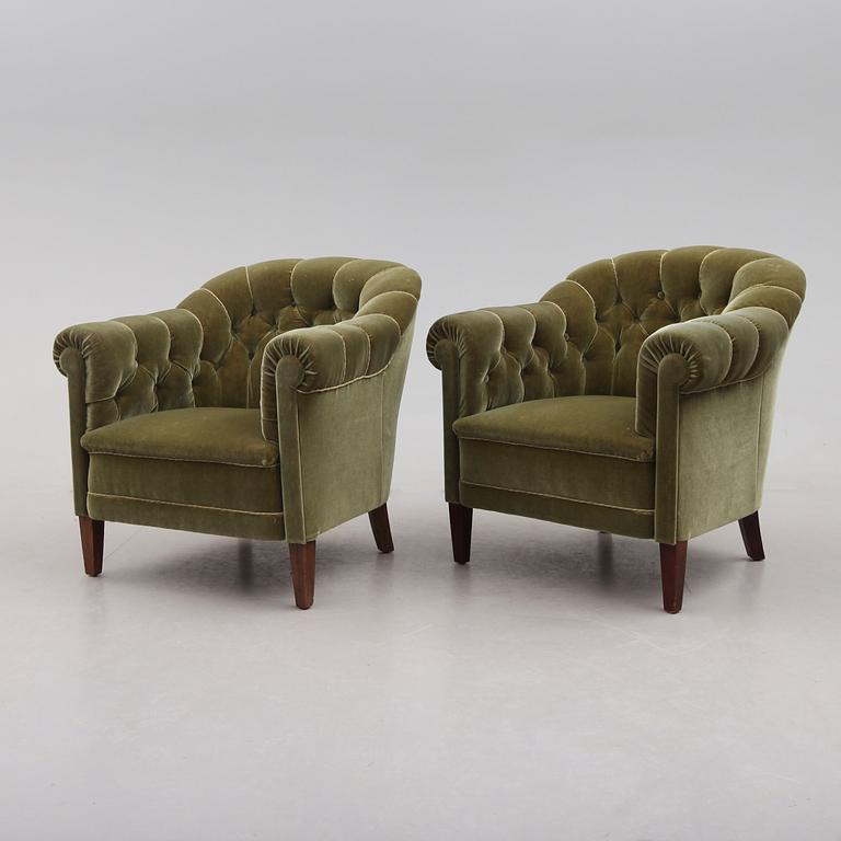 FÅTÖLJER, 1 par, 1900-talets första hälft.