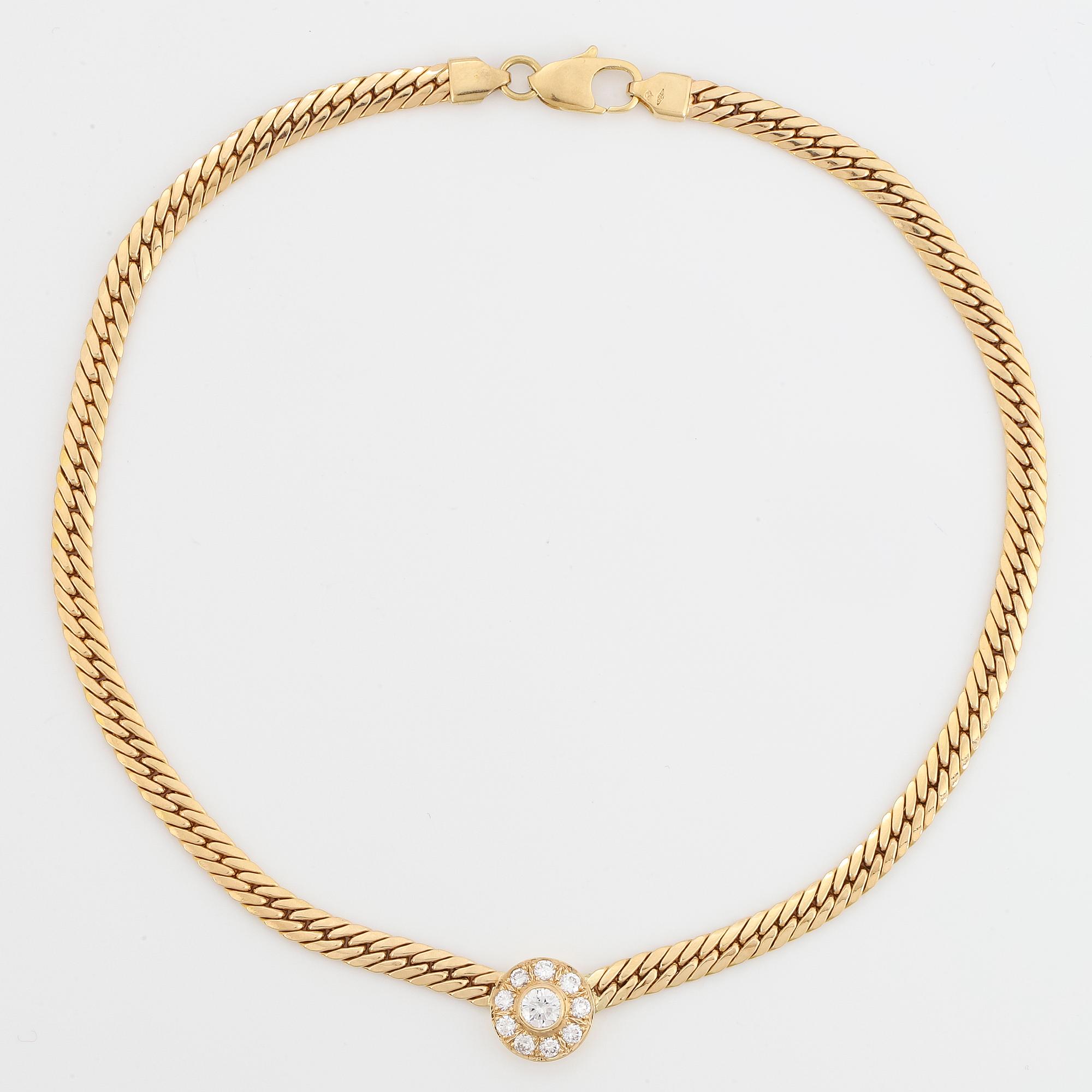 18K gold and brilliant-cut diamond necklace.