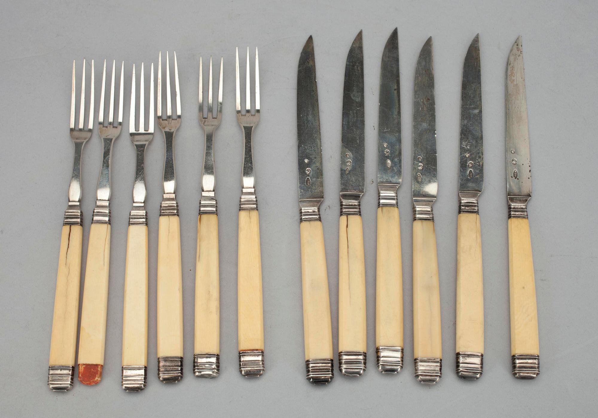 FRUKTBESTICK, 6+6, silver och ben, Francois-Charles Gavet, Paris 1798-1809.