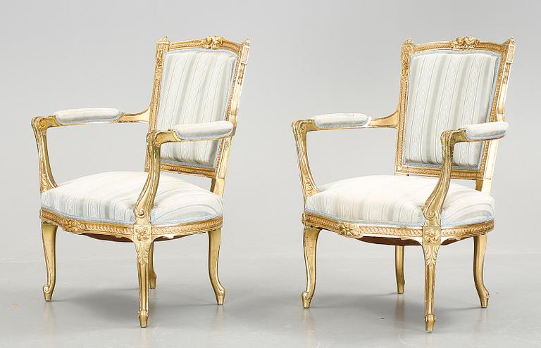 KARMSTOLAR, ett par. Gustaviansk stil/rokokostil, 1900-talets början.