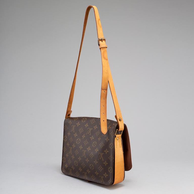 LOUIS VUITTON, a monogram canvas 'Cartouchiere', bag.